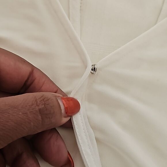 Marciano Women's Puff Sleeves With Elastic Waistband Size Small Off White - Picture 13 of 16